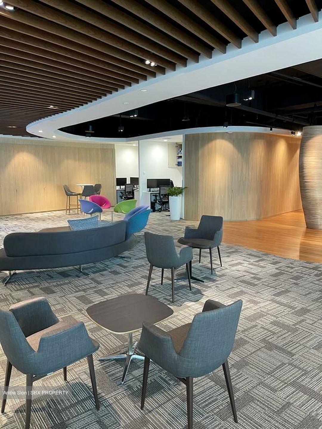 Samsung Hub (D1), Office #505652701